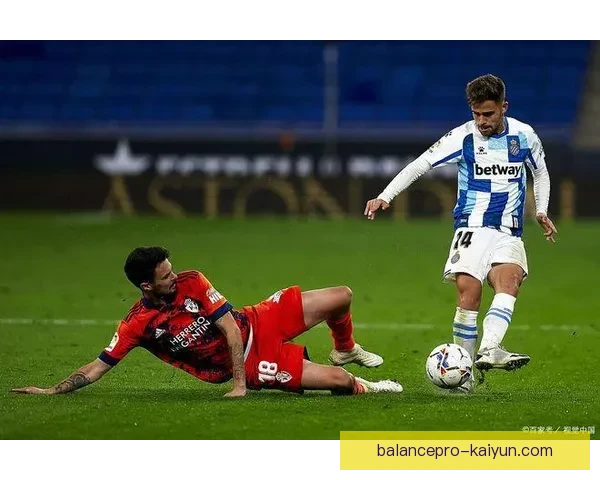 阿拉维斯战术调整效果显著，近期表现持续提升引发关注